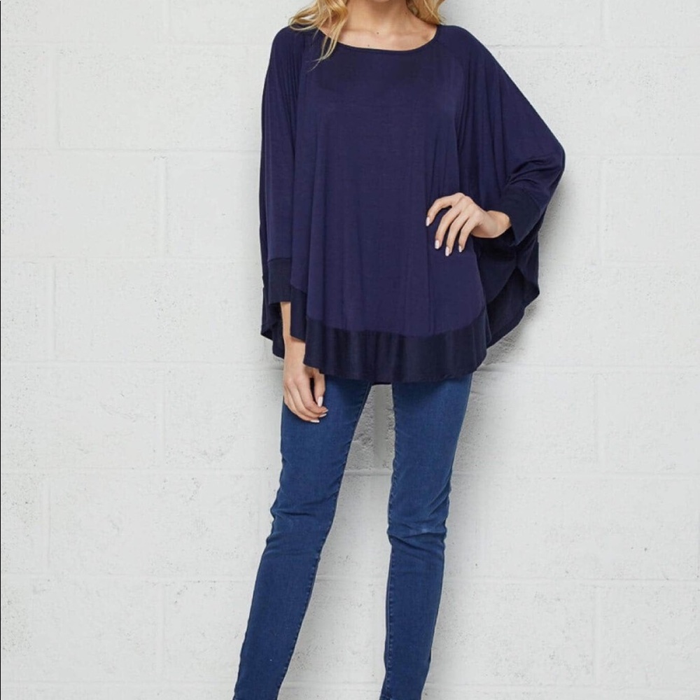 Honeyme Gray Flowy Top